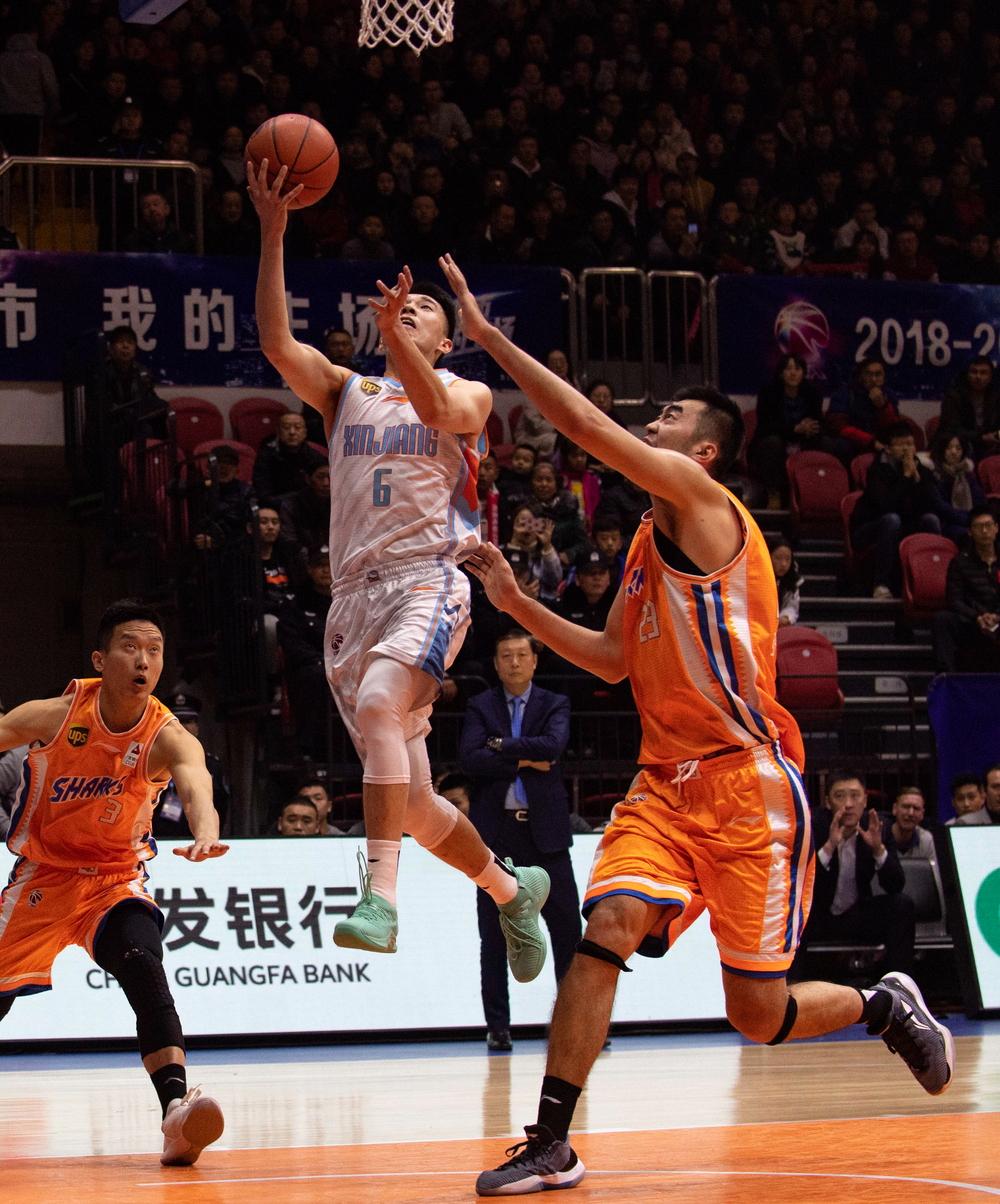 打入一球 打入一球