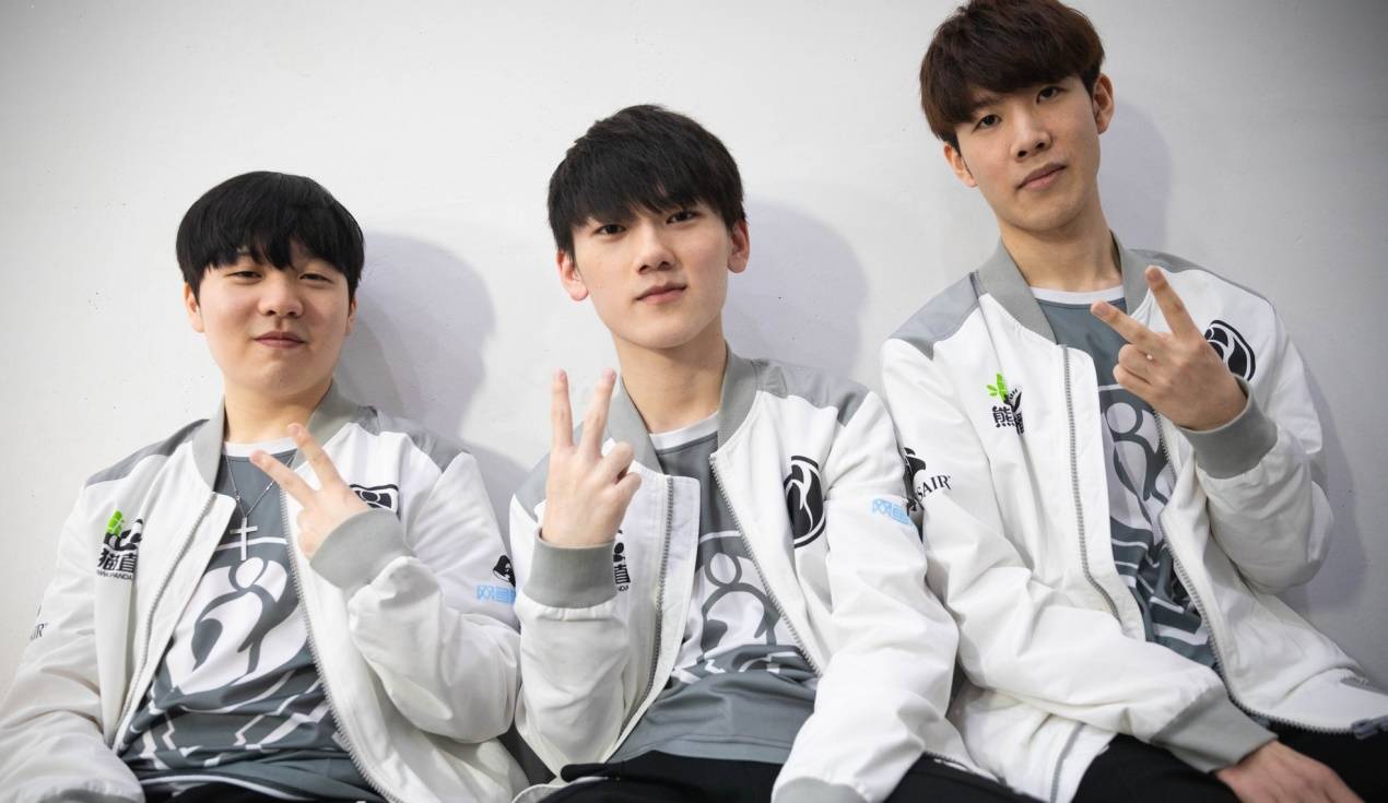 展现出比约 展现出比约